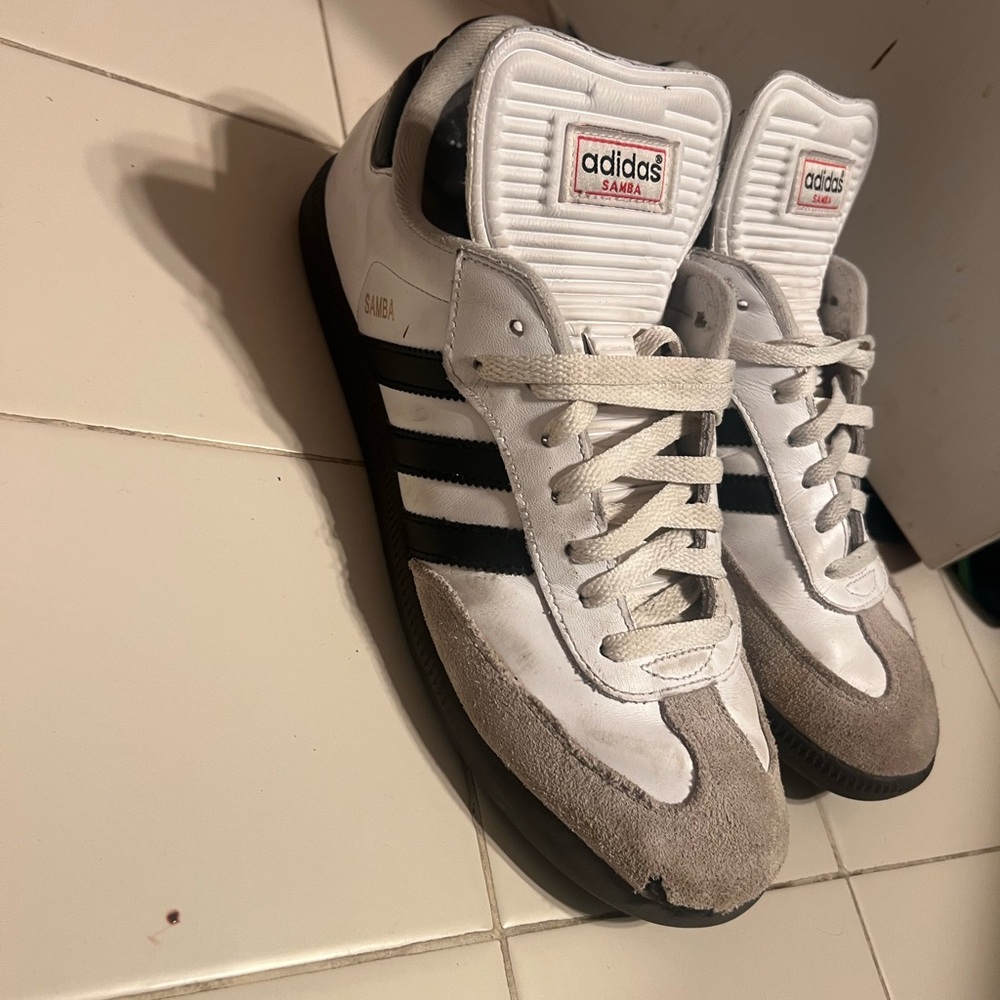 Adidas sambas